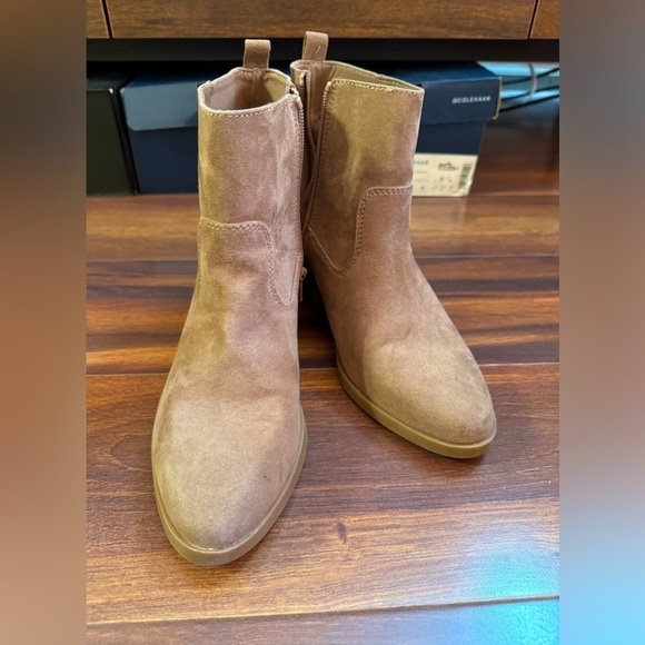 OLD NAVY Western Bootie Mocha latte Size - Picture 1 of 11